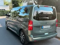 Gebraucht Toyota Proace 177 PS (130 kW) 2025 Grün Van / Kleinbus