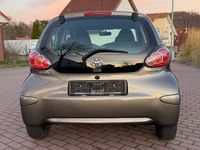 Gebraucht Toyota Aygo Cool 68 PS (50 kW) 2012 Braun Kleinwagen
