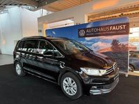 Gebraucht VW Touran Highline 150 PS (110 kW) 2025 Schwarz Van / Kleinbus