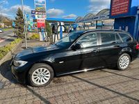 Gebraucht BMW 320 177 PS (130 kW) 2008 Schwarz Kombi