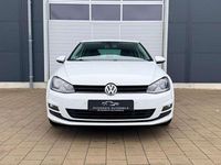 Gebraucht VW Golf VII 125 PS (91 kW) 2016 Pure white Kleinwagen