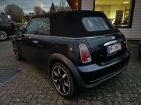 Gebraucht Mini Cooper Cabriolet 116 PS (85 kW) 2007 Astro black metallic Cabrio