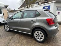 Gebraucht VW Polo 75 PS (55 kW) 2010 Grau Kleinwagen