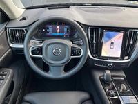 Gebraucht Volvo V60 Plus 398 PS (292 kW) 2025 Schwarz Kombi