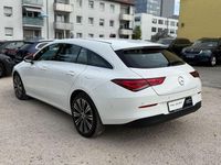 Gebraucht Mercedes CLA200 Shooting Brake 150 PS (110 kW) 2023 Weiß Kombi