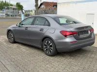 Gebraucht Mercedes A180 136 PS (100 kW) 2023 Grau Limousine