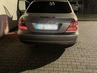 Gebraucht Mercedes E200 Classic 122 PS (89 kW) 2004 Beige Limousine
