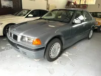 Gebraucht BMW 318 113 PS (83 kW) 1991 Grau Limousine