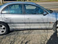 gebraucht Opel Omega 2.0 16V Grau 136PS Benzin 07/24TÜV