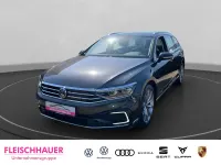 Gebraucht VW Passat Business 218 PS (160 kW) 2022 Silber Kombi