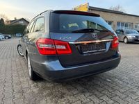 Gebraucht Mercedes E250 204 PS (150 kW) 2011 Tenoritgrau metalliclack Kombi