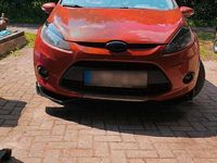 Gebraucht Ford Fiesta 90 PS (66 kW) 2011 Rot Kleinwagen