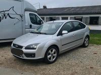 Second-hand Ford Focus 100 CP (73 kW) 2005 Argintiu Coupe