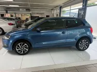 Gebraucht VW Polo Sound 75 PS (55 kW) 2017 Blau Kleinwagen