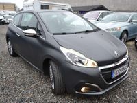 gebraucht Peugeot 208 Allure *1.HAND / NAVIGATIONSSYSTEM*