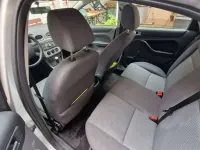 Gebraucht Ford Focus Ghia 101 PS (74 kW) 2006 Silber Limousine