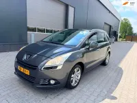 Gebraucht Peugeot 5008 156 PS (114 kW) 2010 Grau Van / Kleinbus