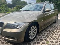 Gebraucht BMW 320 150 PS (110 kW) 2006 Gold Kombi