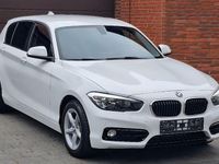 Gebraucht BMW 118 Advantage 136 PS (100 kW) 2018 Weiß Kleinwagen