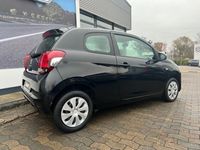 Gebraucht Peugeot 108 Active 69 PS (50 kW) 2015 Schwarz Kleinwagen