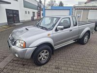 Gebraucht Nissan Navara 133 PS (97 kW) 2005 Silber Pickup
