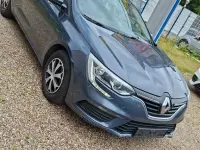 Usata Renault Mégane Life 101 CV (74 kW) 2018 Blu Berlina