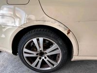 Gebraucht Mercedes E200 136 PS (100 kW) 2014 Gelb Limousine