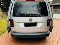 Second-hand VW Caddy 102 CP (75 kW) 2017 Argintiu Monovolum