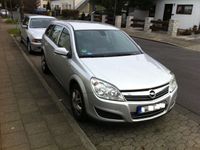 Gebraucht Opel Astra Edition 101 PS (74 kW) 2009 Silber metallic Kombi
