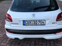 Gebraucht Peugeot 206 60 PS (44 kW) 2010 Weiß Limousine