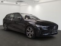 Gebraucht Volvo V60 R-Design 398 PS (292 kW) 2022 Purple (schwarz) Kombi