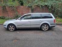 Usata VW Passat 131 CV (96 kW) 2003 Grigio Station wagon