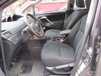Gebraucht Toyota Verso Edition 147 PS (108 kW) 2011 Grau metallic Van / Kleinbus