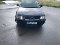 Gebraucht Audi A3 Ambiente 125 PS (91 kW) 2002 Blau Kleinwagen