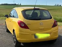 Gebraucht Opel Corsa Edition 69 PS (50 kW) 2012 Gelb Kleinwagen