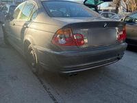 Gebraucht BMW 323 Basis 170 PS (125 kW) 1999 Limousine