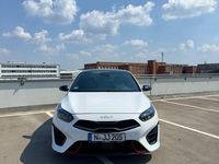 Gebraucht Kia Ceed GT GT 204 PS (150 kW) 2023 Weiß Limousine