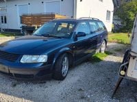 Gebraucht VW Passat Highline 125 PS (91 kW) 1998 Blau Kombi