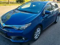 Gebraucht Toyota Auris Hybrid Edition-S 99 PS (72 kW) 2016 Blau Limousine