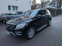Gebraucht Mercedes ML350 258 PS (189 kW) 2012 Schwarz SUV