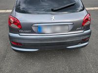 Gebraucht Peugeot 206+ 60 PS (44 kW) 2010 Grau Kleinwagen