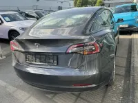 Gebraucht Tesla Model 3 RWD 239 kW (325 PS) 2022 Grau Limousine