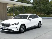 Gebraucht BMW 540 Sport Line 303 PS (222 kW) 2024 Alpinweiß uni Limousine