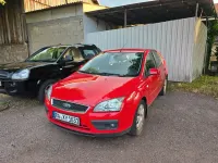 Gebraucht Ford Focus Ghia 101 PS (74 kW) 2005 Rot Limousine