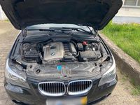 Gebraucht BMW 523 177 PS (130 kW) 2006 Schwarz Limousine