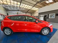 Gebraucht Ford Fiesta Cool & Connect 86 PS (63 kW) 2017 Rot Kleinwagen
