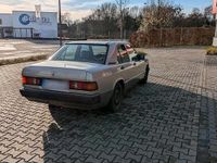 Gebraucht Mercedes 190 109 PS (80 kW) 1990 Silber Limousine