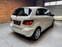 Gebraucht Mercedes B200 193 PS (141 kW) 2008 Calcitweiss  unilack Van / Kleinbus