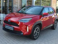 Gebraucht Toyota Yaris Elegant 116 PS (85 kW) 2022 Karminarot metallic Kleinwagen