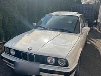 Gebraucht BMW 318 121 PS (88 kW) 1989 Weiß Coupé